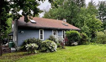 6 Davis Dr, Barnstead, NH 03225