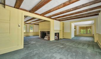 57 Roberts Cove Rd, Alton, NH 03809