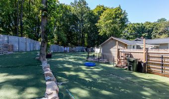 41 Wakemore St, Darien, CT 06820