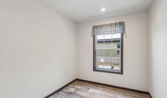7368 NE BERWICK Dr 11, Ankeny, IA 50021