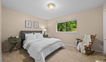 22634 Judd Dr, Chugiak, AK 99567