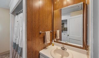 107 Vine St, Ashley, OH 43003