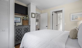 22 School St Mystic, Stonington, CT 06355