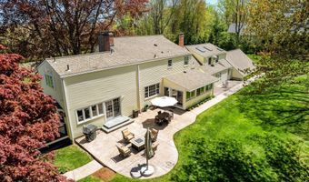 36 Whiting Farm Rd, Branford, CT 06405