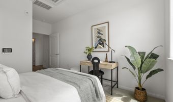 2818 Fifth St, Alameda, CA 94501