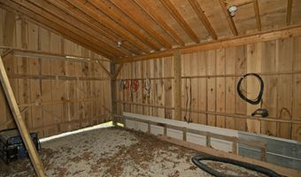 90 Taylor Ln, Alderson, WV 24910