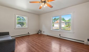 11 Outlet Rd, Augusta, ME 04330