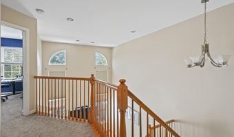 172 Windsong Cir, East Brunswick, NJ 08816