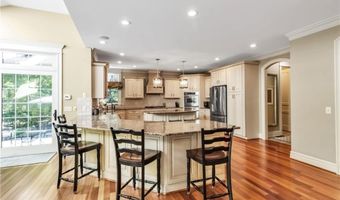 5007 Rockhaven Dr, Clarence, NY 14031