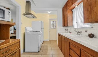 531 W Arbutus St, Compton, CA 90220