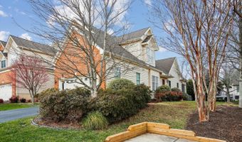 22902 N BROWN Sq, Ashburn, VA 20148