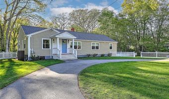 278 Sowams Rd, Barrington, RI 02806