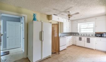1114 Avenue L, Anson, TX 79501