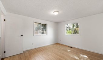 705 8th St, Benton City, WA 99320