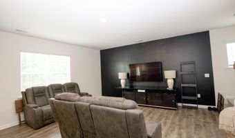 1179 Misty Creek Dr, Aberdeen, NC 28315
