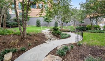 2001 15TH St N 306, Arlington, VA 22201