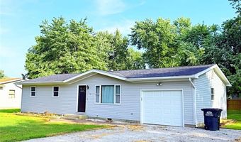 710 Field St, Altamont, IL 62411