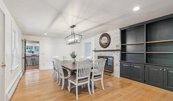 15 Birchwood Dr, Cumberland, RI 02864