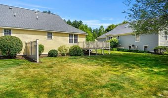 3 Gleneagle Dr, Bedford, NH 03110