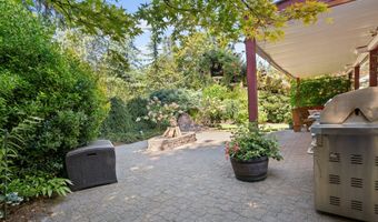 7225 SW JUNIPER Ter, Beaverton, OR 97008