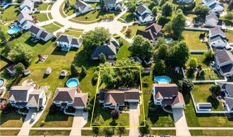 1050 Coopers Run, Amherst, OH 44001