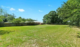 301 E Craig St, Atmore, AL 36502
