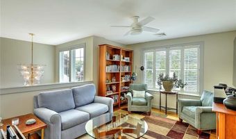 49 Walley St, Bristol, RI 02809