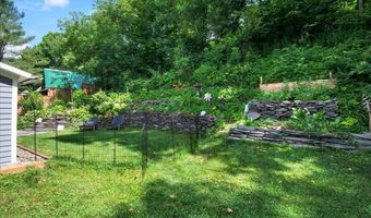 46 ST Hyacinth, Bethel, VT 05032