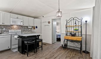 5002 Bee Tree Rd SE, Acworth, GA 30102