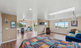 975 OCEAN Dr, Bandon, OR 97411