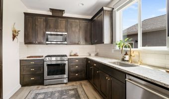 2608 NW Compass Corner Loop, Bend, OR 97703