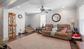 113 Chapel Pl, Amsterdam, NY 12010