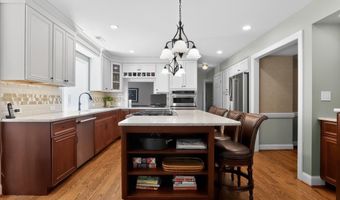 70 HOGAN Ln, Ambler, PA 19002