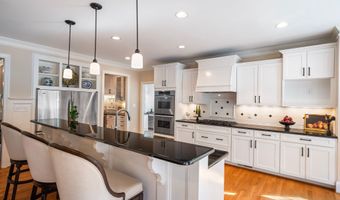 7713 Summercrest Dr, Apex, NC 27539