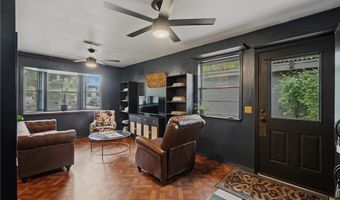 825 SE H St, Bentonville, AR 72712