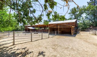 550 Crowson Rd, Ashland, OR 97520