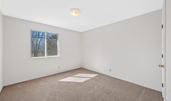 22 E Rock Creek Mnr, Arnold, MO 63010