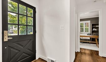 4320 LORCOM Ln, Arlington, VA 22207