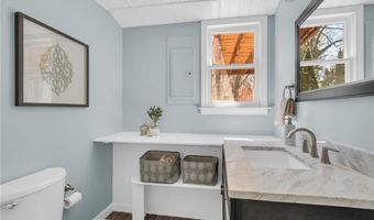 6 Acre Ave, Barrington, RI 02806