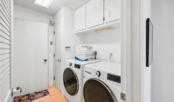 275 Boston Neck Rd, Narragansett, RI 02882