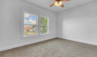 302 S 6th St, Chickasha, OK 73018