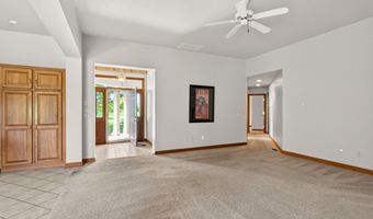 1908 Bent Tree Ct, Auburn, IN 46706