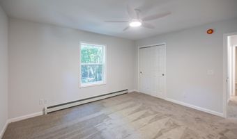 86 Western Ave, Auburn, ME 04210
