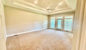 708 Town And Country Dr, Adel, GA 31620