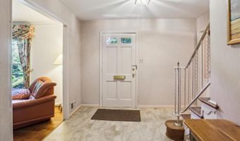 6507 LANDON Ln, Bethesda, MD 20817