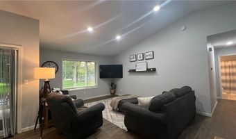 405 Sun Cir, Avon, MN 56310