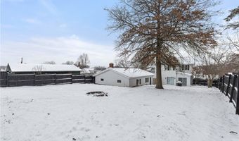 37 Shields Ln, Adena, OH 43901