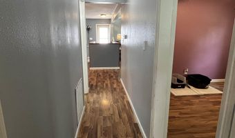 105 S 6th St, Albia, IA 52531