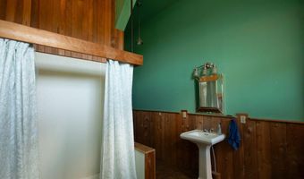 565 Poplar St, Clarkia, ID 83812