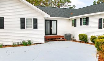 708 Miles Rd, Baxley, GA 31513